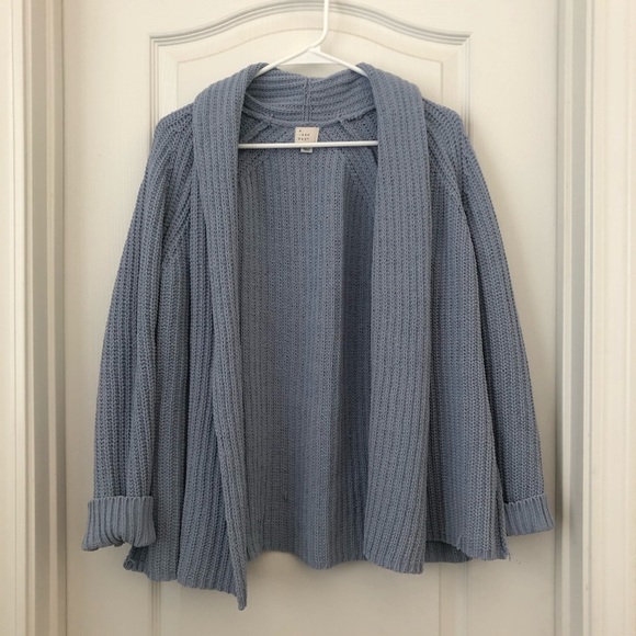 Blue knit cardigan - Picture 1 of 2